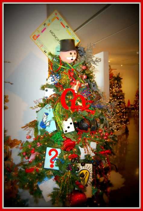 Christmas Tree Board Game: A Fun Holiday Celebration