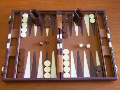 Discover the Rich History of Arabic Board Games: A Fascinating Journey into Ancient Traditions